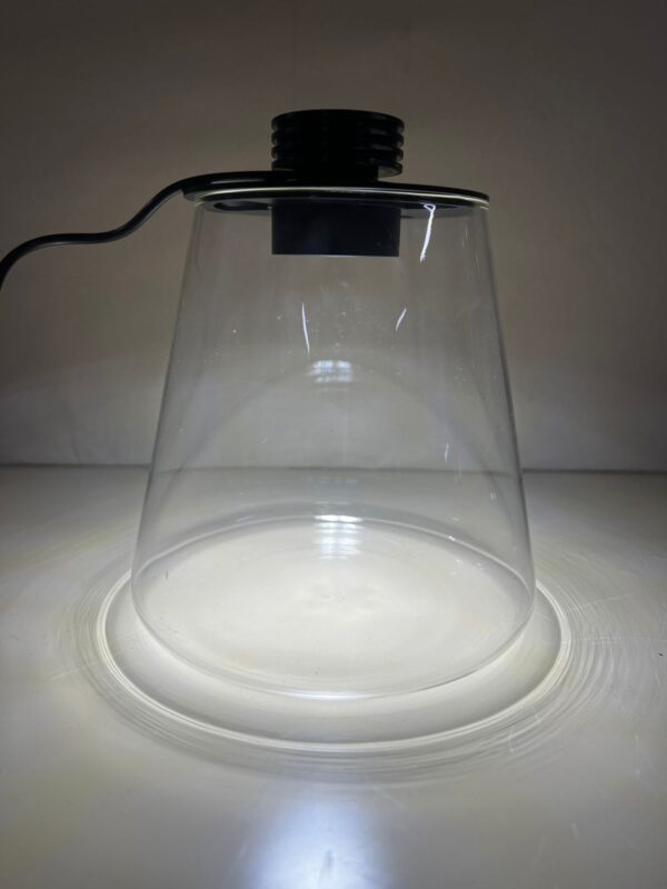 Jarron vidrio ultra con tapa y luz usb y ventilacion. Medidas 15*15