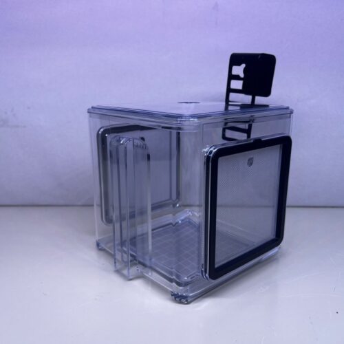 Separador de peces / bettera / paridera de acrilico con malla de acero, 15*15 excelente diseño para colgar con regulador de altura