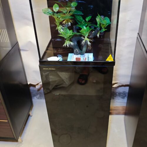 Mueble completo de 40*82*40, con 1 puerta 2 estante  mas pecera 40*50*40  Sump Trasero altura total 1.30 mts