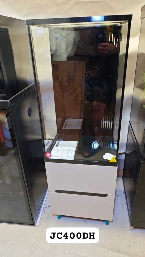 Mueble completo de 40*55*40, con 1 puerta 1 estante  mas pecera 40*70*40  Sump Trasero altura total 1.25 mts